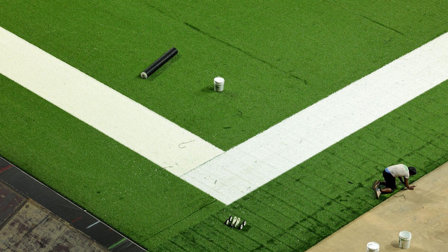 St. Louis’ Dome is getting new turf. It could help bring college football back.